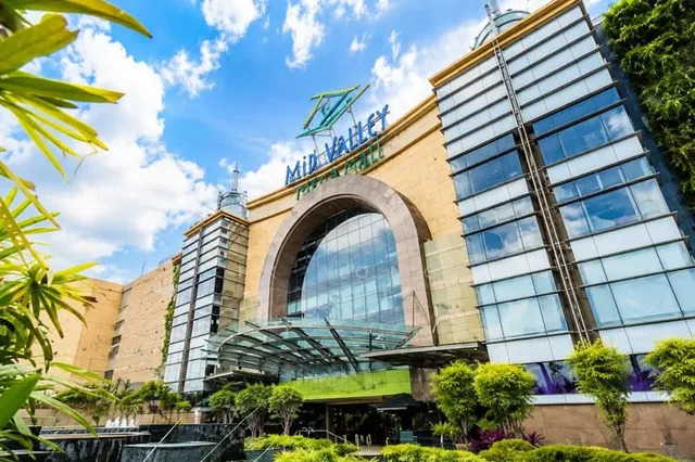 Main entrance of Mid Valley Megamall, about 5 km from Taman Desa