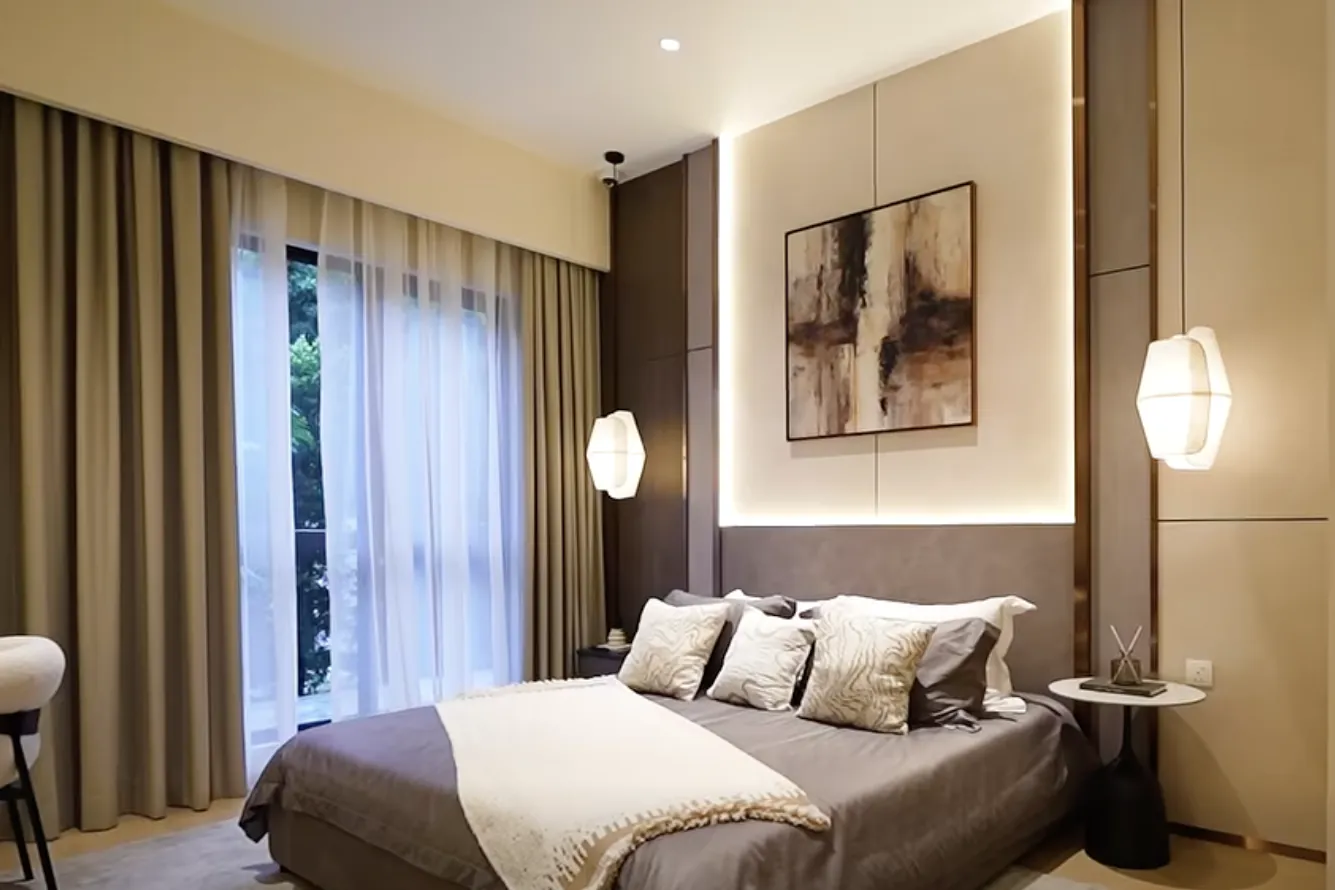 A bedroom at the Enlace Suites II showroom